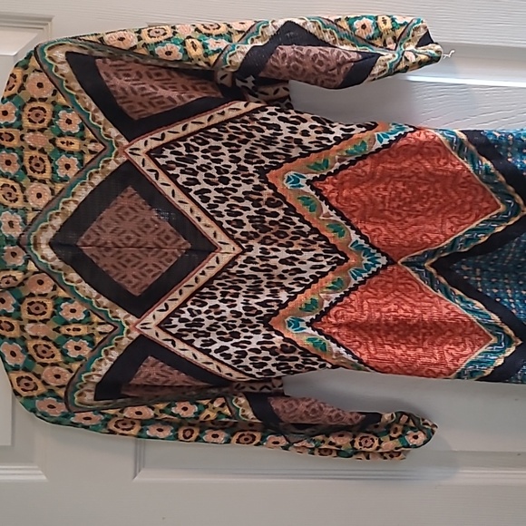 Chico's sweater with robe belt with fringes - Picture 5 of 10